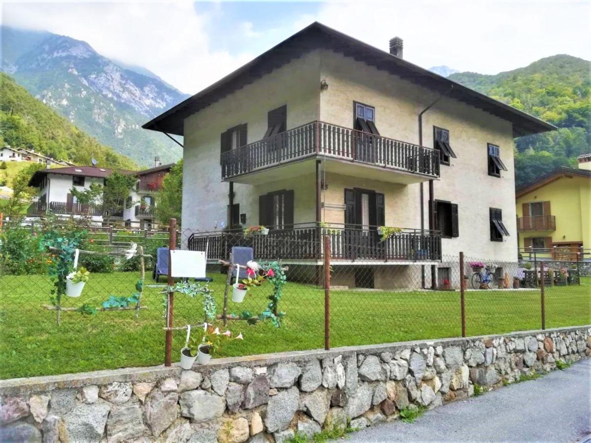 Ca' Albano Apartment Mezzolago Exterior photo
